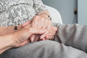 Quanto custa uma clínica para idosos com Alzheimer